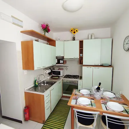 Storico In Viale Apartamento Trieste